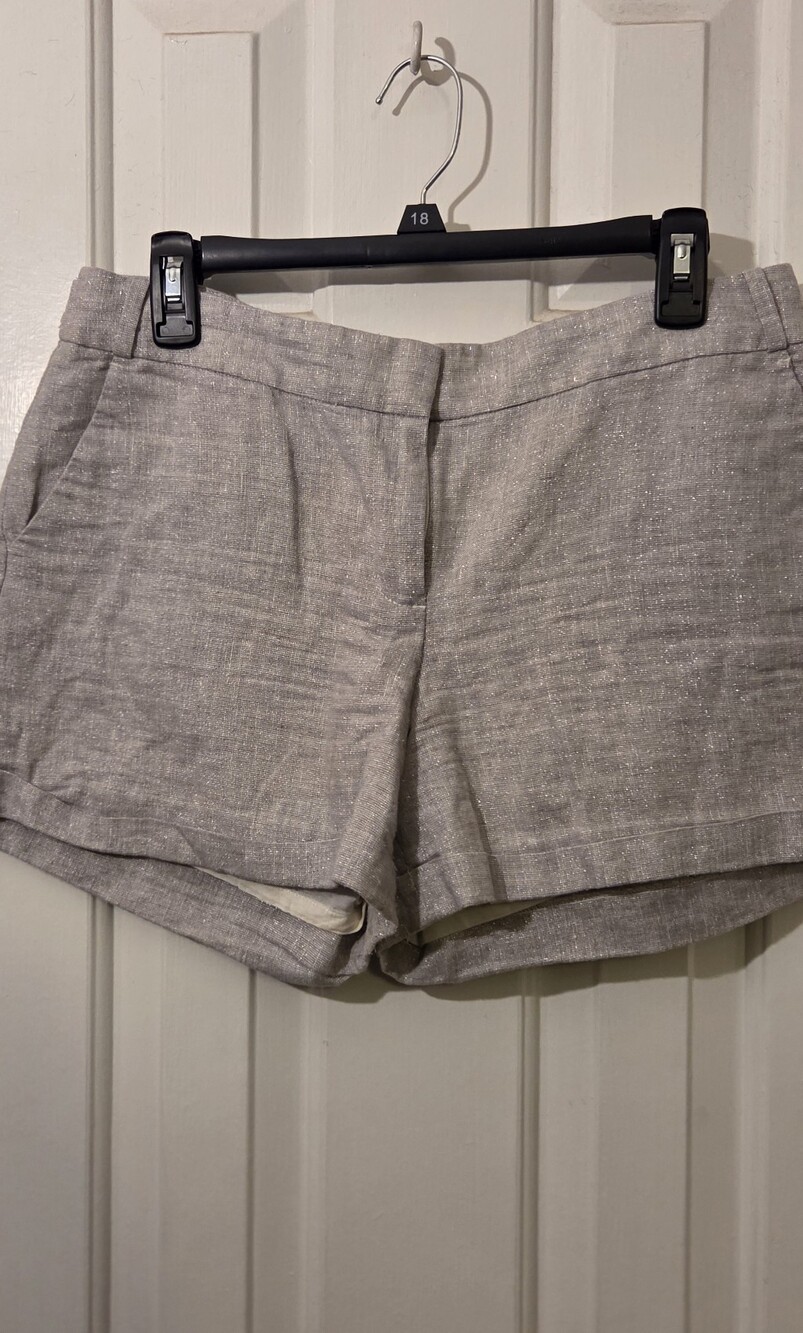 LOFT Women's Shimmer Silver Cream Metallic Linen-Blend Dress Shorts.  Size 6 - Picture 2 of 13